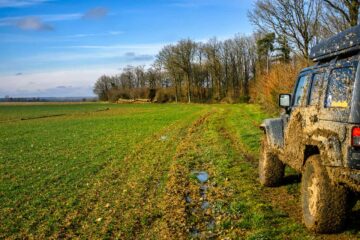 Off-road pendant le voyage 4x4 dans la région Centre-Val de Loire.