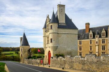 Kasteel langs de route van onze 4x4 vakantie in de Loirestreek