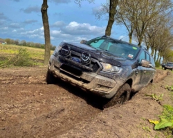 Terrein rijden met je eigen 4&times;4 door Noord-Brabant in Nederland
